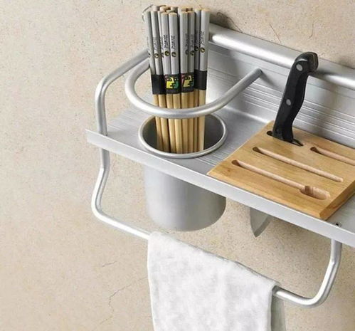 金属装饰材料在工业产品设计中的应用与零售特性